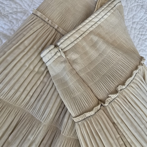 Burberry Pleated Silk Blend Tiered Skirt - Cream - Picture 10 of 14